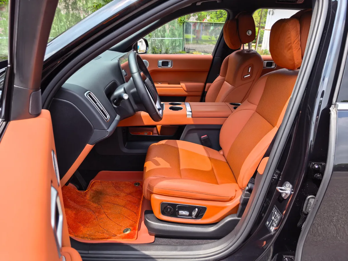 2024 Land Rover Range Rover Evoque 1.5T 200HP L3 8AT PHEV 15.5KWH,autocango,china used car exporter,china ev exporter,chinese used car exporter,chinese used ev exporter