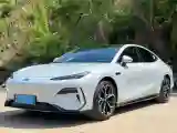 2025 Geely Galaxy E8 BEV 76KWH