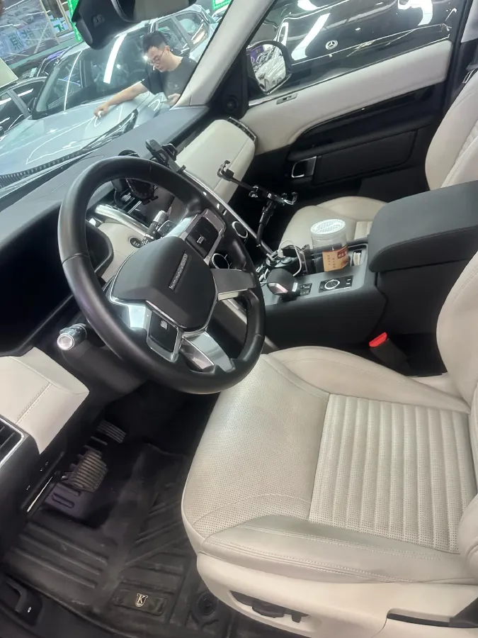 2021 Land Rover Discovery 2.0T 300HP L4 8AT,autocango,china used car exporter,china ev exporter,chinese used car exporter,chinese used ev exporter