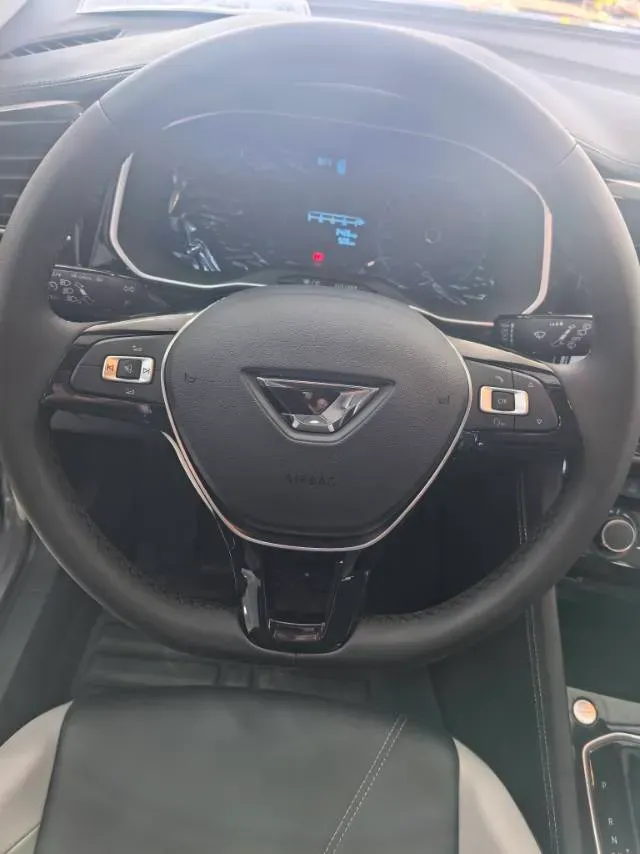 2026 Jetta VS5 1.4T 150HP L4 6AT,autocango,china used car exporter,china ev exporter,chinese used car exporter,chinese used ev exporter