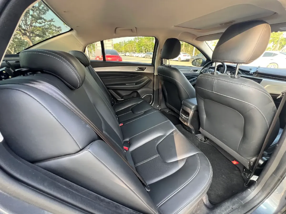 2019 Chery Arrizo 5 1.5L 116HP L4 5MT,autocango,china used car exporter,china ev exporter,chinese used car exporter,chinese used ev exporter