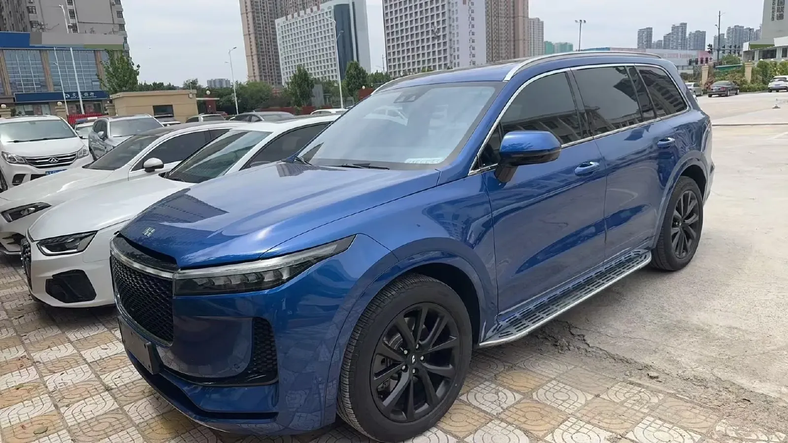 2020 Li ONE Range Extended 131HP REEV 40.5KWH,autocango,china used car exporter,china ev exporter,chinese used car exporter,chinese used ev exporter