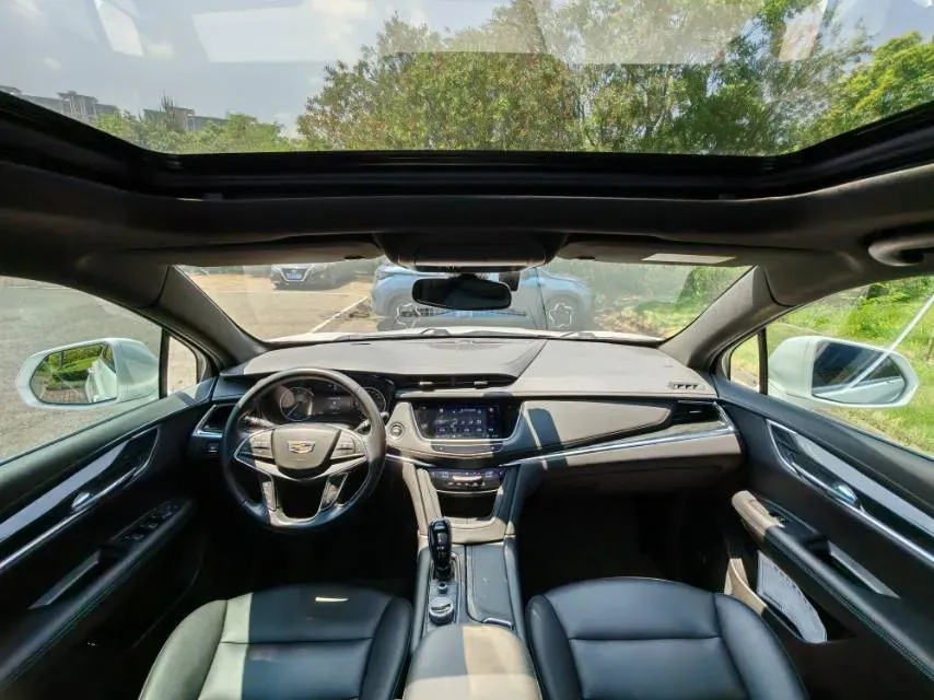 2022 Cadillac XT5 2.0T 237HP L4 9AT,autocango,china used car exporter,china ev exporter,chinese used car exporter,chinese used ev exporter