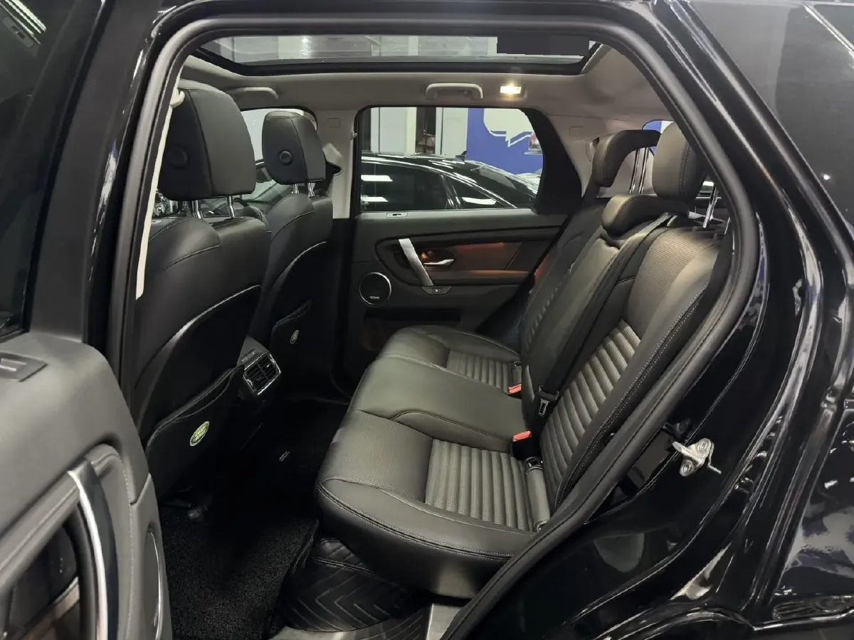 2024 Land Rover Discovery Sport 2.0T 249HP L4 9AT,autocango,china used car exporter,china ev exporter,chinese used car exporter,chinese used ev exporter