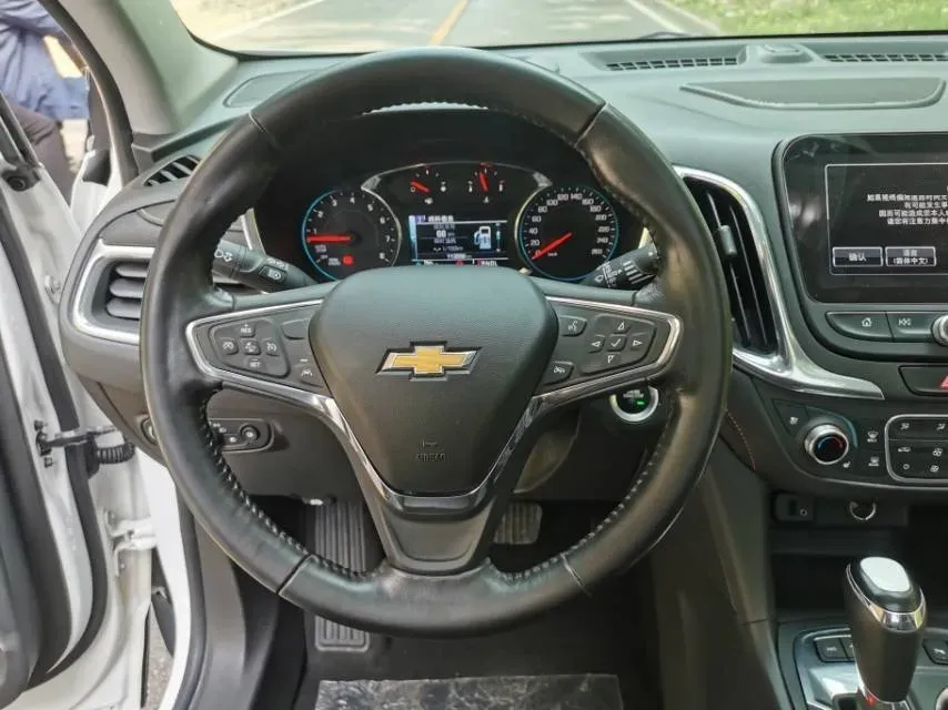 2018 Chevrolet Equinox 2.0T 260HP L4 9AT,autocango,china used car exporter,china ev exporter,chinese used car exporter,chinese used ev exporter