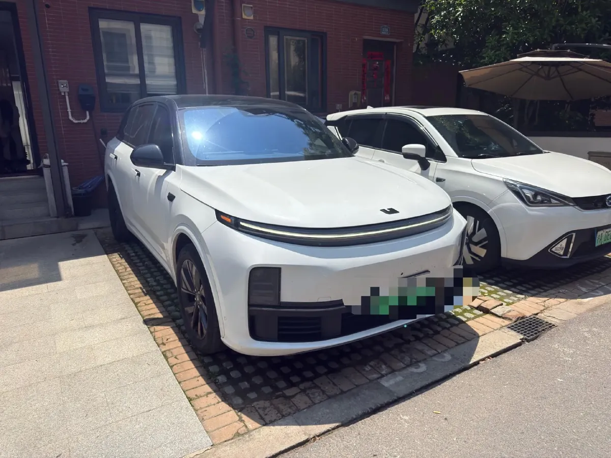2023 Li L7 Range Extended 154HP REEV 40.9KWH,autocango,china used car exporter,china ev exporter,chinese used car exporter,chinese used ev exporter