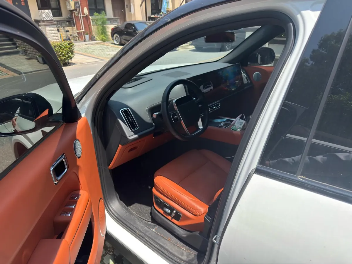 2023 Li L7 Range Extended 154HP REEV 40.9KWH,autocango,china used car exporter,china ev exporter,chinese used car exporter,chinese used ev exporter