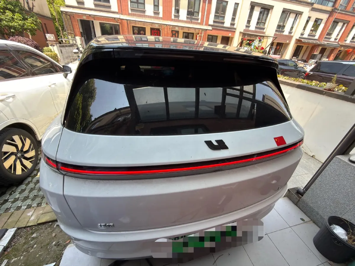 2023 Li L7 Range Extended 154HP REEV 40.9KWH,autocango,china used car exporter,china ev exporter,chinese used car exporter,chinese used ev exporter