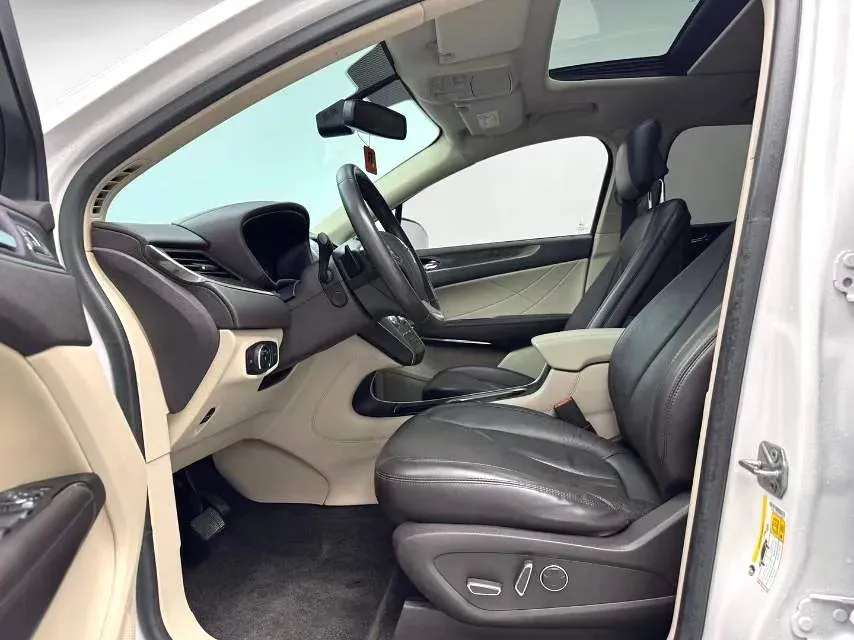 2017 Lincoln MKC 2.0T 203HP L4 6AT,autocango,china used car exporter,china ev exporter,chinese used car exporter,chinese used ev exporter