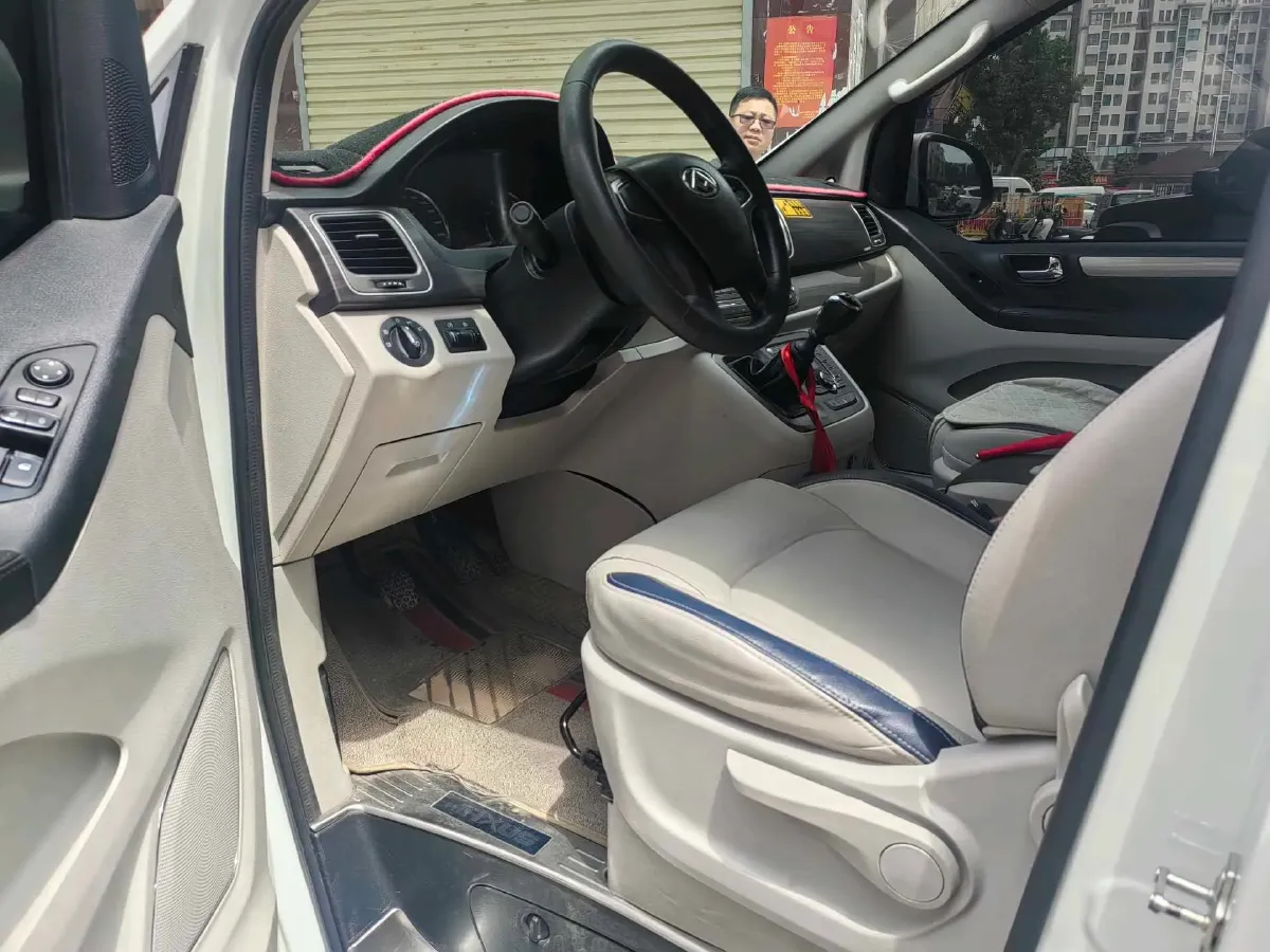 2021 MAXUS G10 2.0T 224HP L4 6MT,autocango,china used car exporter,china ev exporter,chinese used car exporter,chinese used ev exporter