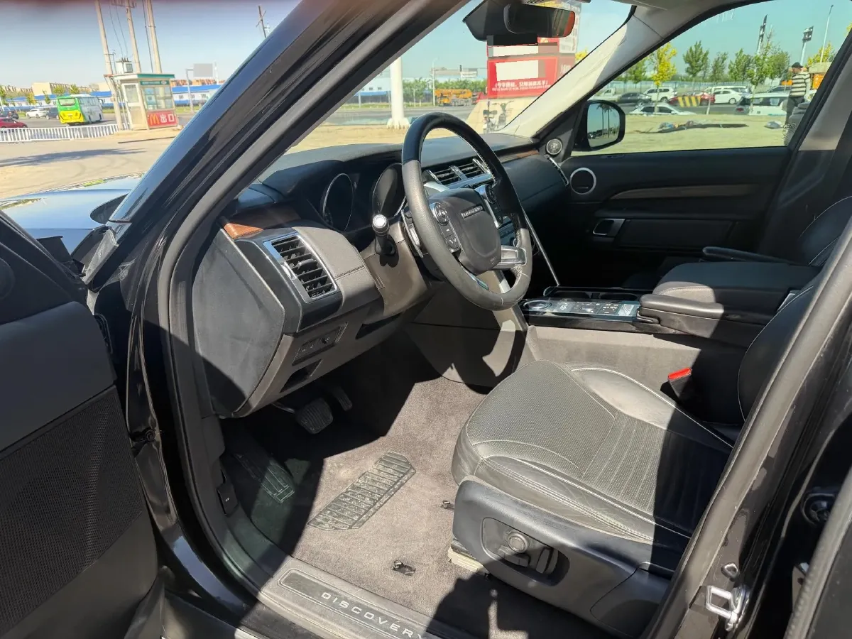 2017 Land Rover Discovery 3.0T 340HP V6 8AT,autocango,china used car exporter,china ev exporter,chinese used car exporter,chinese used ev exporter