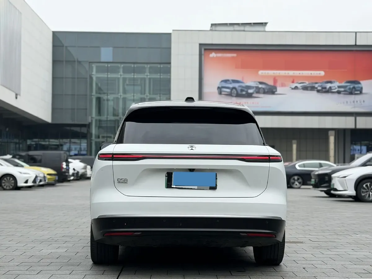2024 Porsche Macan All-Electric BEV 100KWH,autocango,china used car exporter,china ev exporter,chinese used car exporter,chinese used ev exporter