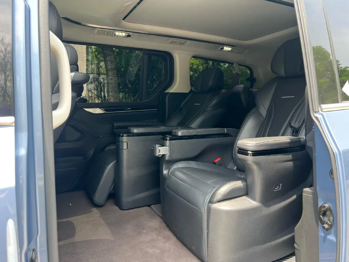 2020 MAXUS G20 2.0T 224HP L4 8AT,autocango,china used car exporter,china ev exporter,chinese used car exporter,chinese used ev exporter