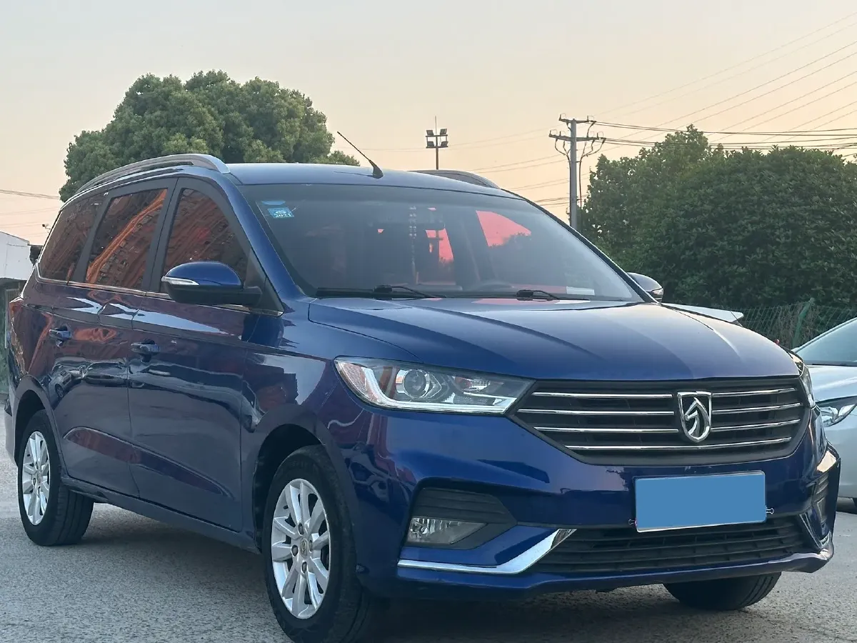 2018 BaoJun 360 1.5L 112HP L4 6MT,autocango,china used car exporter,china ev exporter,chinese used car exporter,chinese used ev exporter