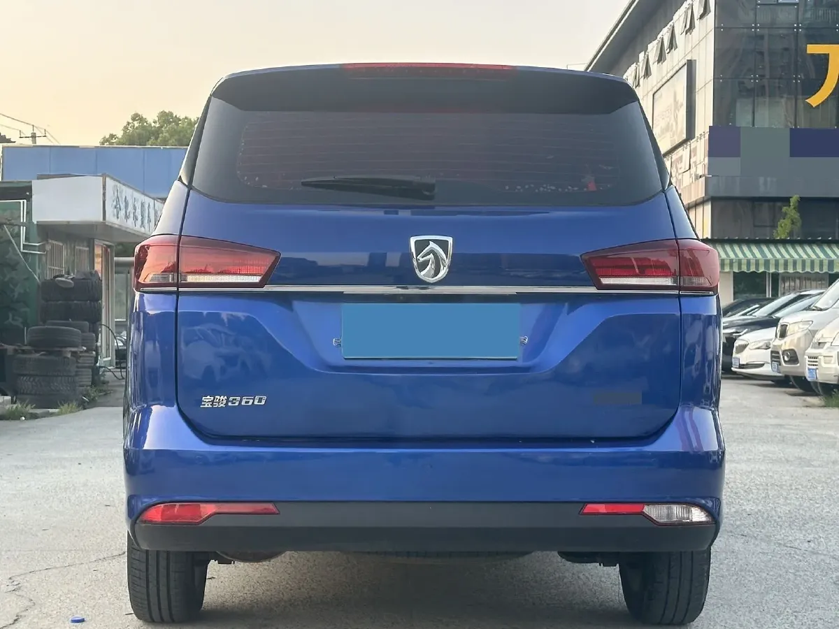 2018 BaoJun 360 1.5L 112HP L4 6MT,autocango,china used car exporter,china ev exporter,chinese used car exporter,chinese used ev exporter