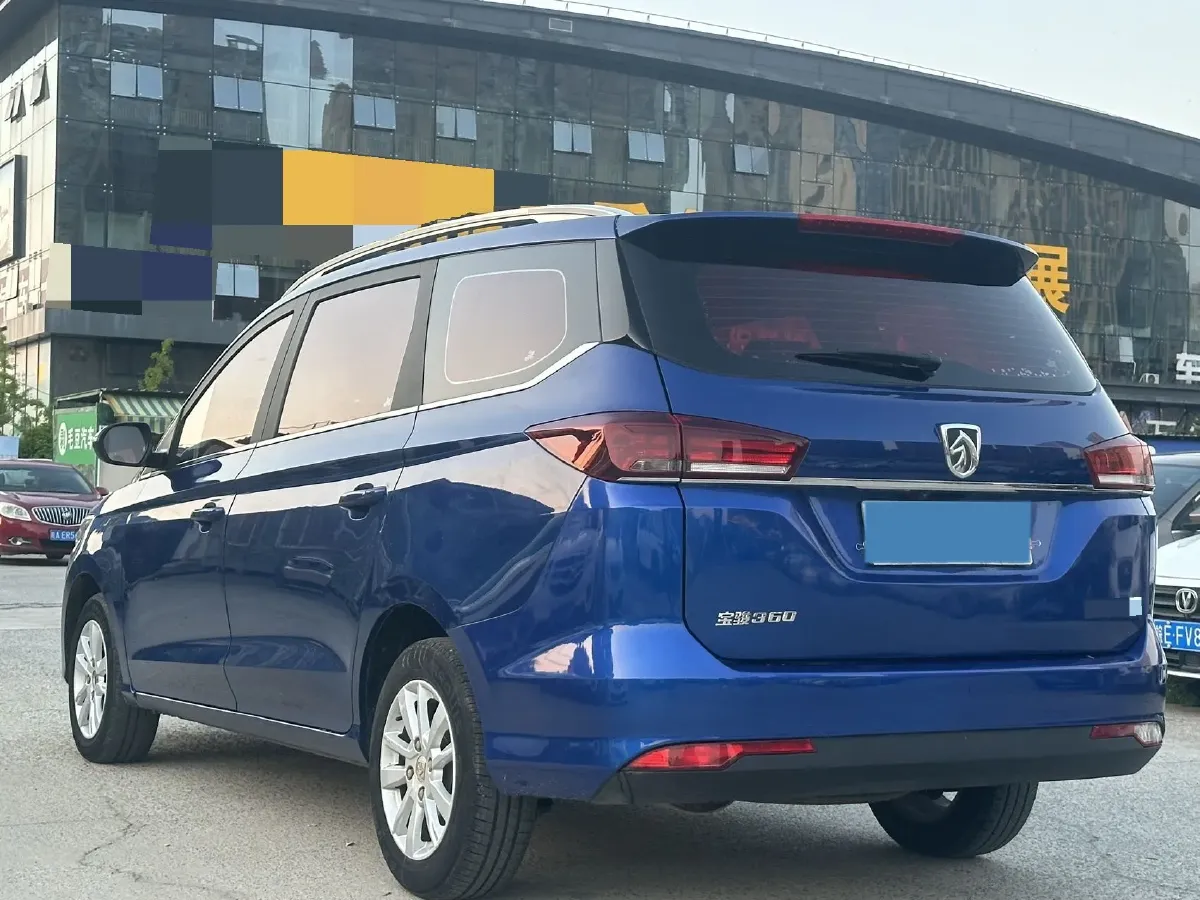 2018 BaoJun 360 1.5L 112HP L4 6MT,autocango,china used car exporter,china ev exporter,chinese used car exporter,chinese used ev exporter