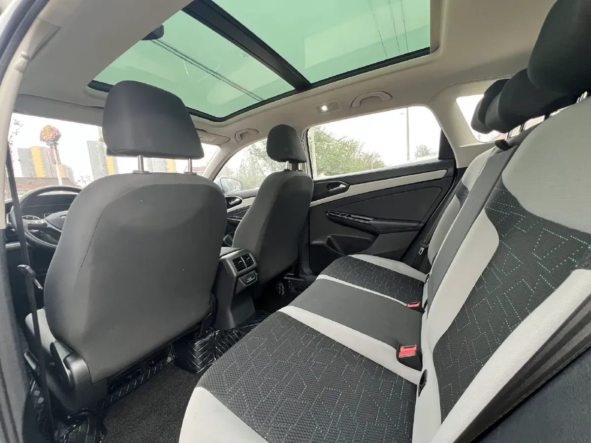 2022 Jetta VS7 1.4T 150HP L4 6AT,autocango,china used car exporter,china ev exporter,chinese used car exporter,chinese used ev exporter