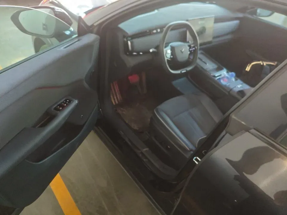 2024 Voyah ZhiYin BEV 77KWH,autocango,china used car exporter,china ev exporter,chinese used car exporter,chinese used ev exporter
