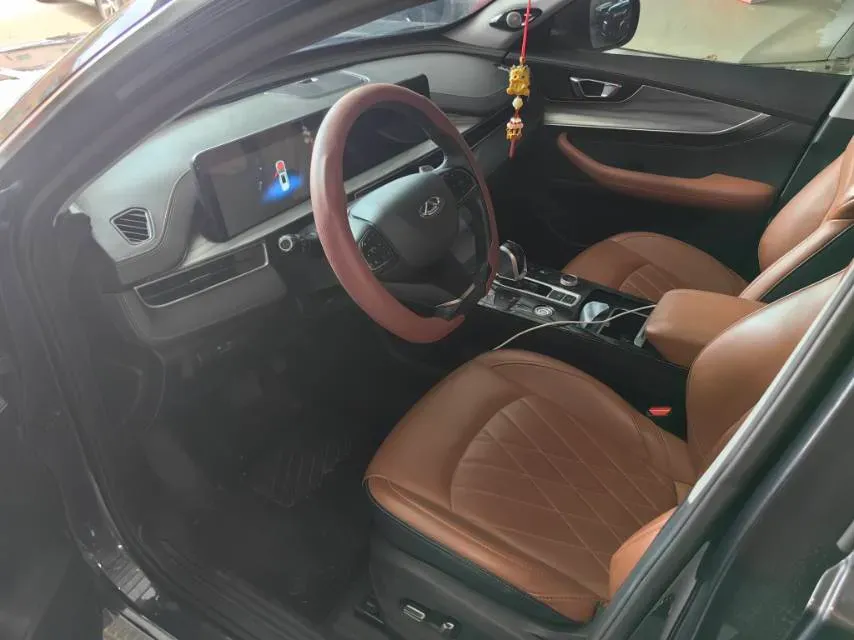 2022 ChangAn CS75 Plus 2.0T 233HP L4 8AT,autocango,china used car exporter,china ev exporter,chinese used car exporter,chinese used ev exporter