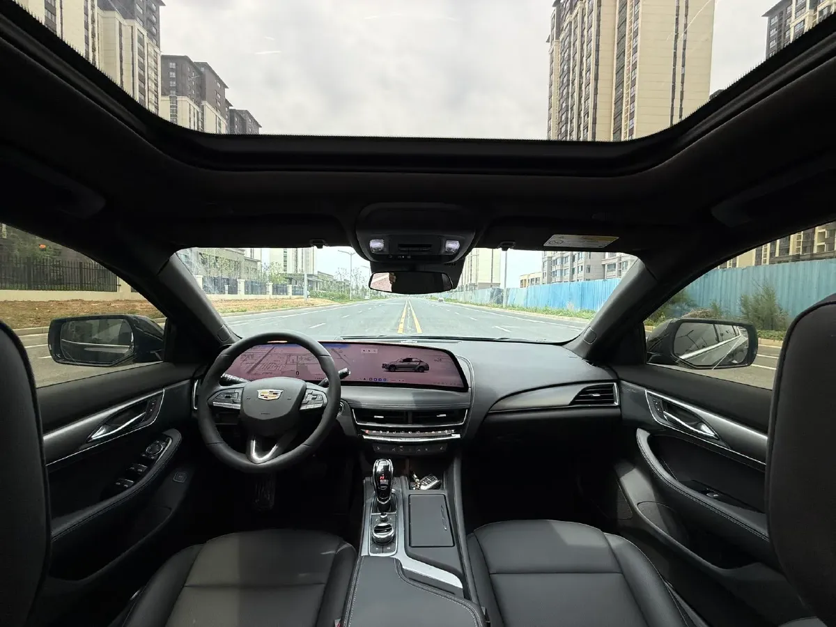 2025 Cadillac CT5 2.0T 237HP L4 10AT,autocango,china used car exporter,china ev exporter,chinese used car exporter,chinese used ev exporter