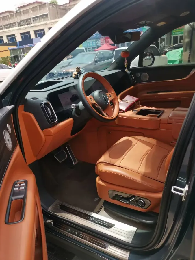 2024 AITO AITO M9 1.5T 152HP L4 REEV 42KWH,autocango,china used car exporter,china ev exporter,chinese used car exporter,chinese used ev exporter