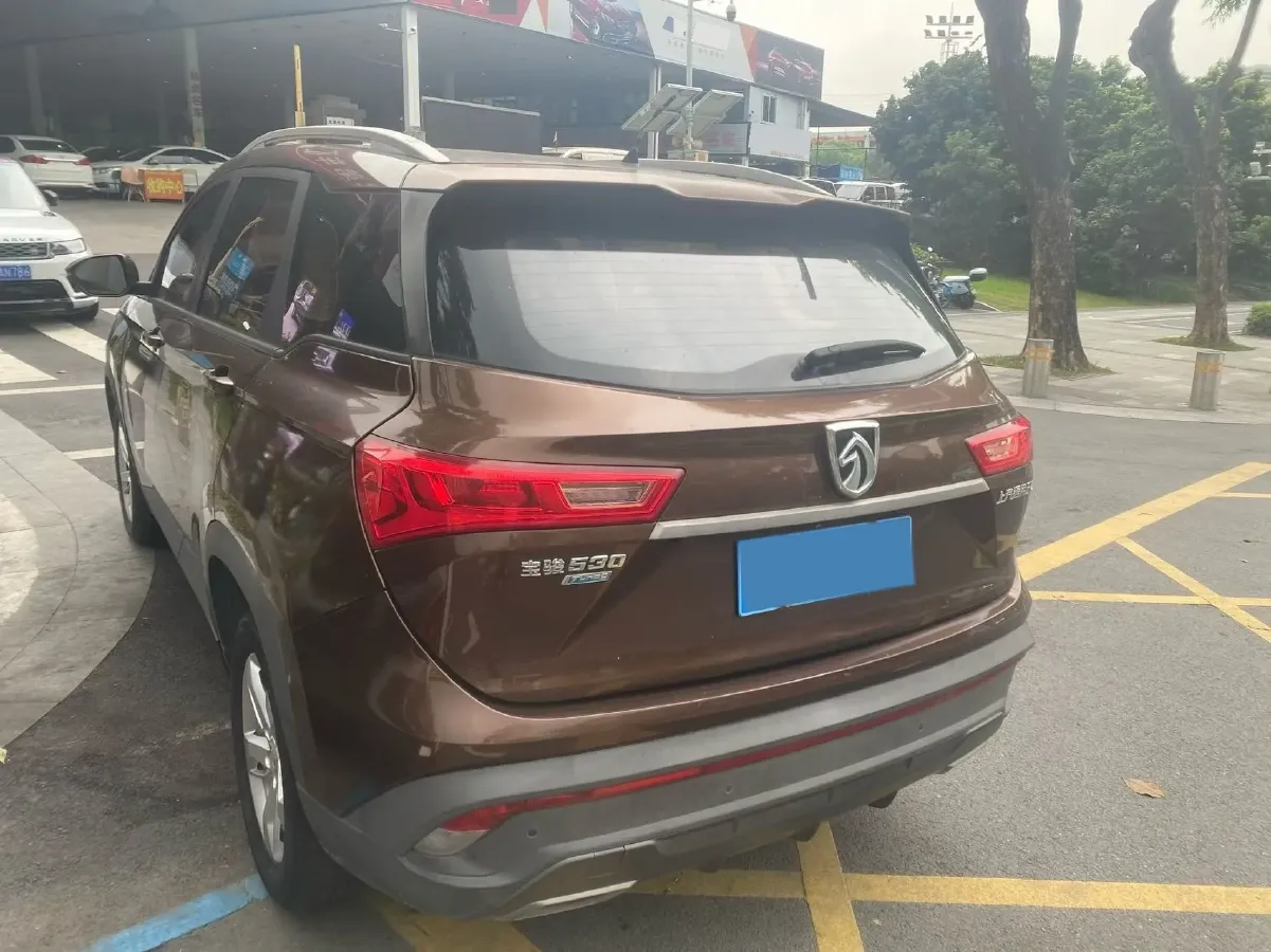 2018 BaoJun 530 1.5T 150HP L4 6MT,autocango,china used car exporter,china ev exporter,chinese used car exporter,chinese used ev exporter