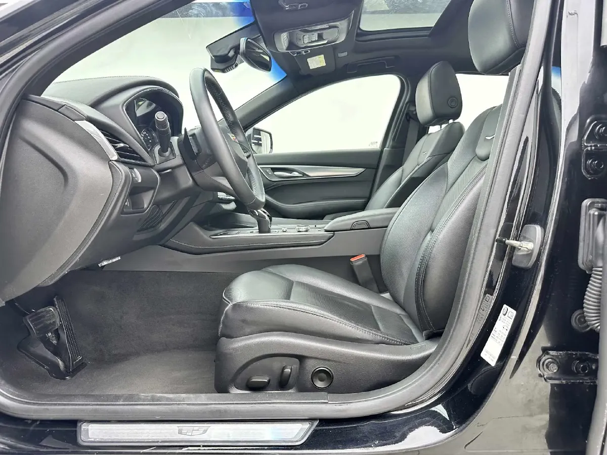2022 Cadillac CT5 2.0T 237HP L4 10AT,autocango,china used car exporter,china ev exporter,chinese used car exporter,chinese used ev exporter