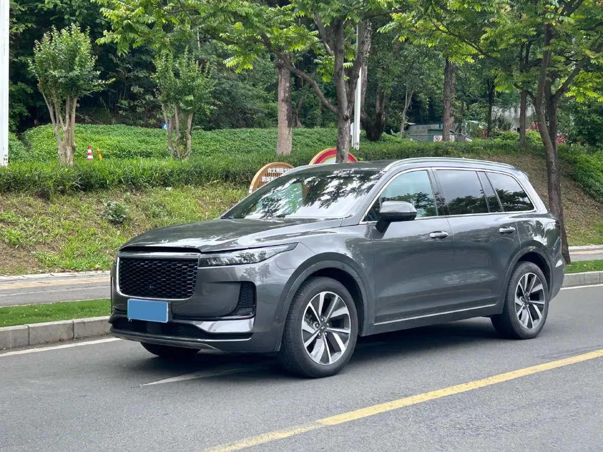 2021 Li ONE Range Extended 131HP REEV 40.5KWH,autocango,china used car exporter,china ev exporter,chinese used car exporter,chinese used ev exporter