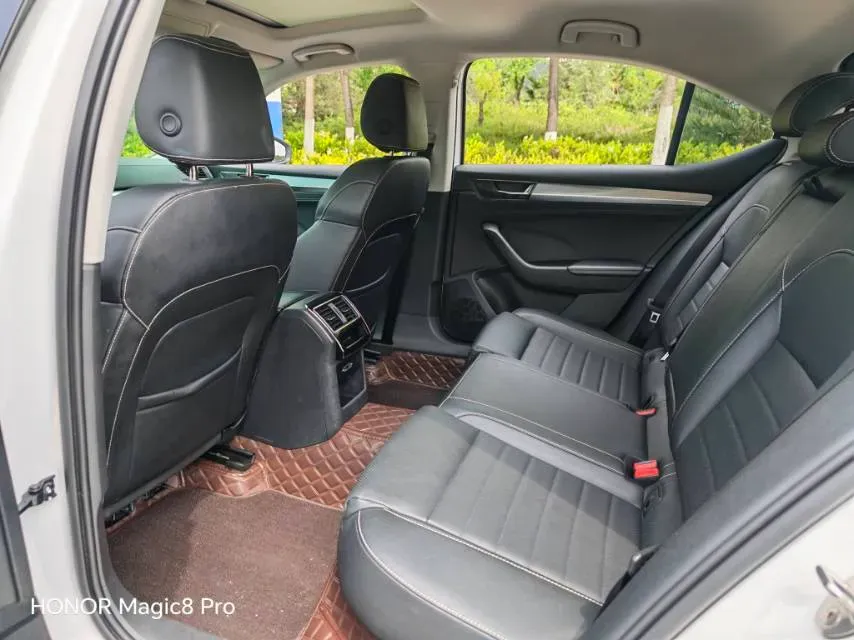 2021 Skoda Superb 1.4T 150HP L4 7DCT,autocango,china used car exporter,china ev exporter,chinese used car exporter,chinese used ev exporter