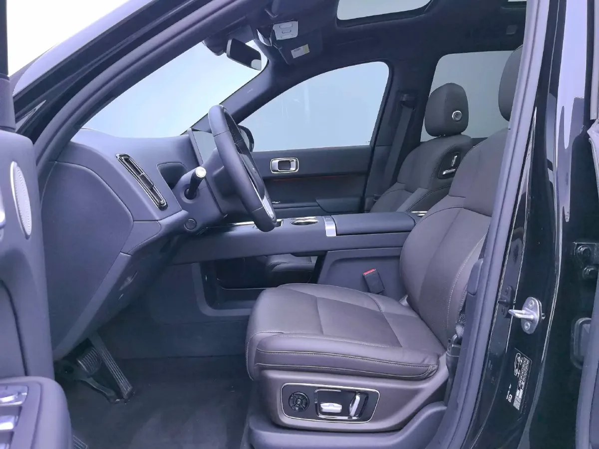 2023 Li L8 Range Extended 154HP REEV 40.9KWH,autocango,china used car exporter,china ev exporter,chinese used car exporter,chinese used ev exporter