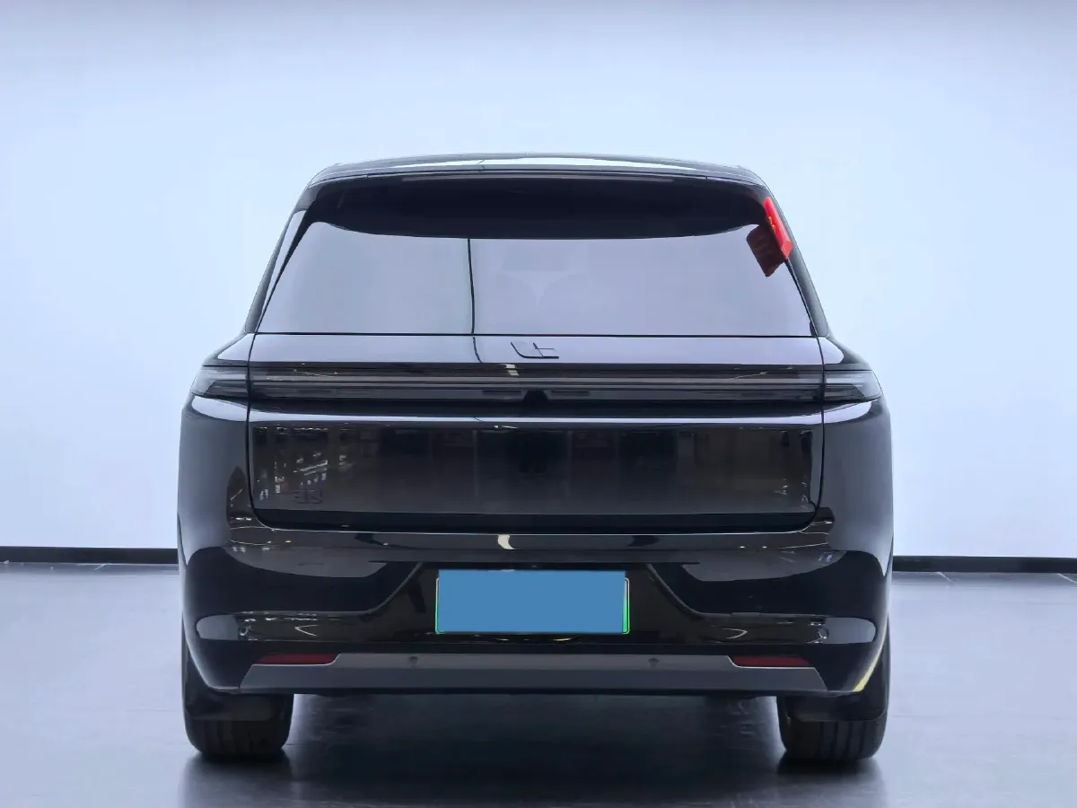 2023 Li L8 Range Extended 154HP REEV 40.9KWH,autocango,china used car exporter,china ev exporter,chinese used car exporter,chinese used ev exporter