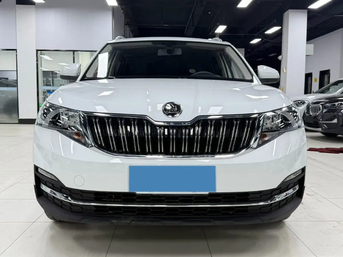 2023 Skoda Kamiq 1.5L 109HP L4 6AT,autocango,china used car exporter,china ev exporter,chinese used car exporter,chinese used ev exporter