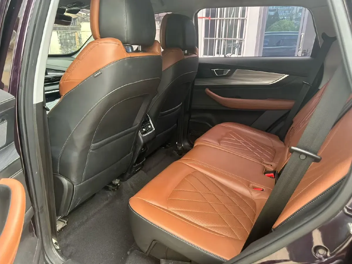 2021 Chery Tiggo 8 Plus 1.6T 197HP L4 7DCT,autocango,china used car exporter,china ev exporter,chinese used car exporter,chinese used ev exporter