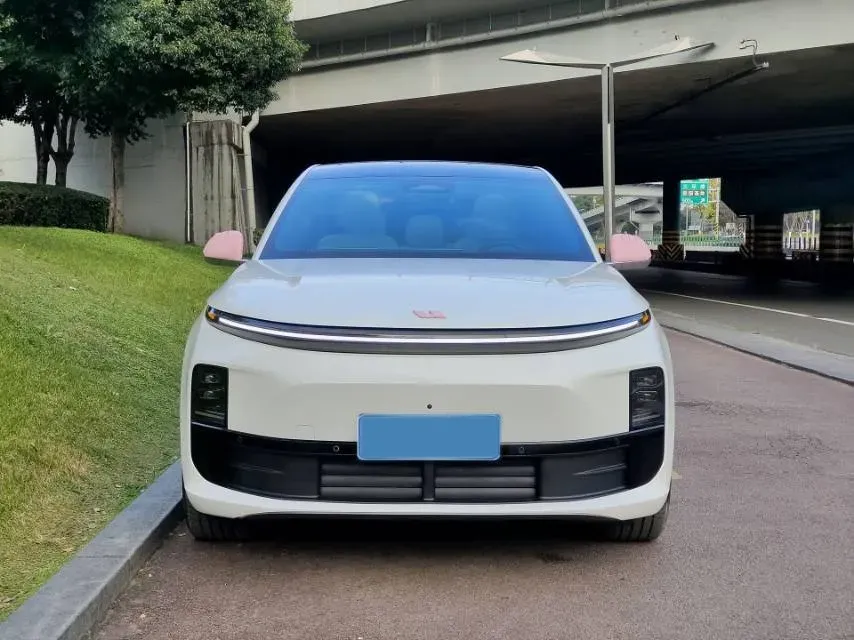 2024 Li L6 Range Extended 154HP L4 REEV 36.8KWH,autocango,china used car exporter,china ev exporter,chinese used car exporter,chinese used ev exporter