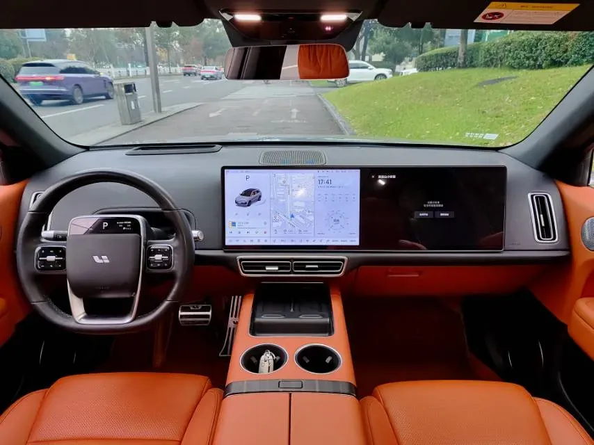 2024 Li L6 Range Extended 154HP L4 REEV 36.8KWH,autocango,china used car exporter,china ev exporter,chinese used car exporter,chinese used ev exporter