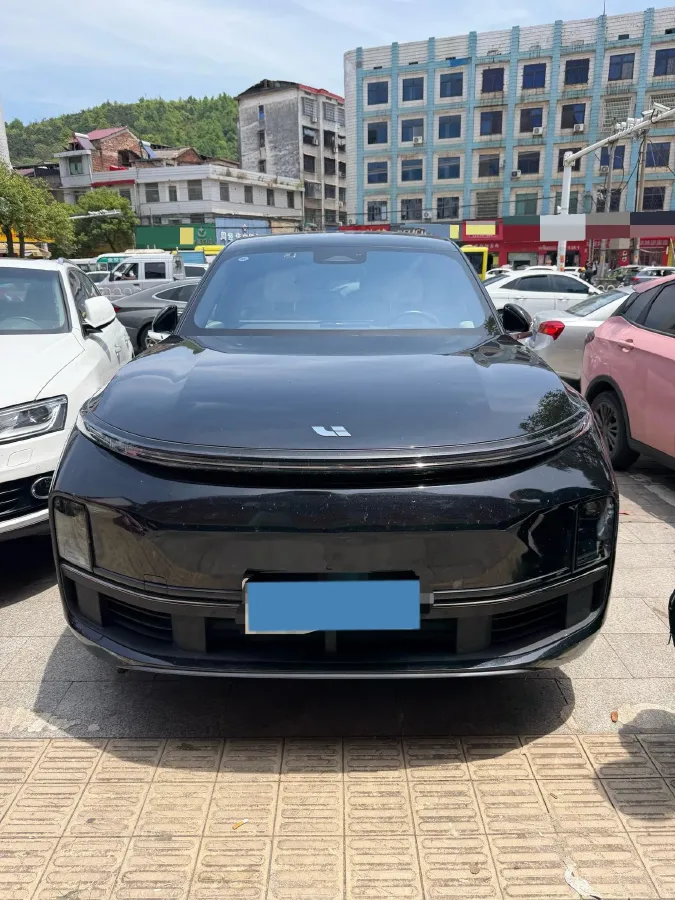 2023 Li L7 Range Extended 154HP REEV 40.9KWH,autocango,china used car exporter,china ev exporter,chinese used car exporter,chinese used ev exporter