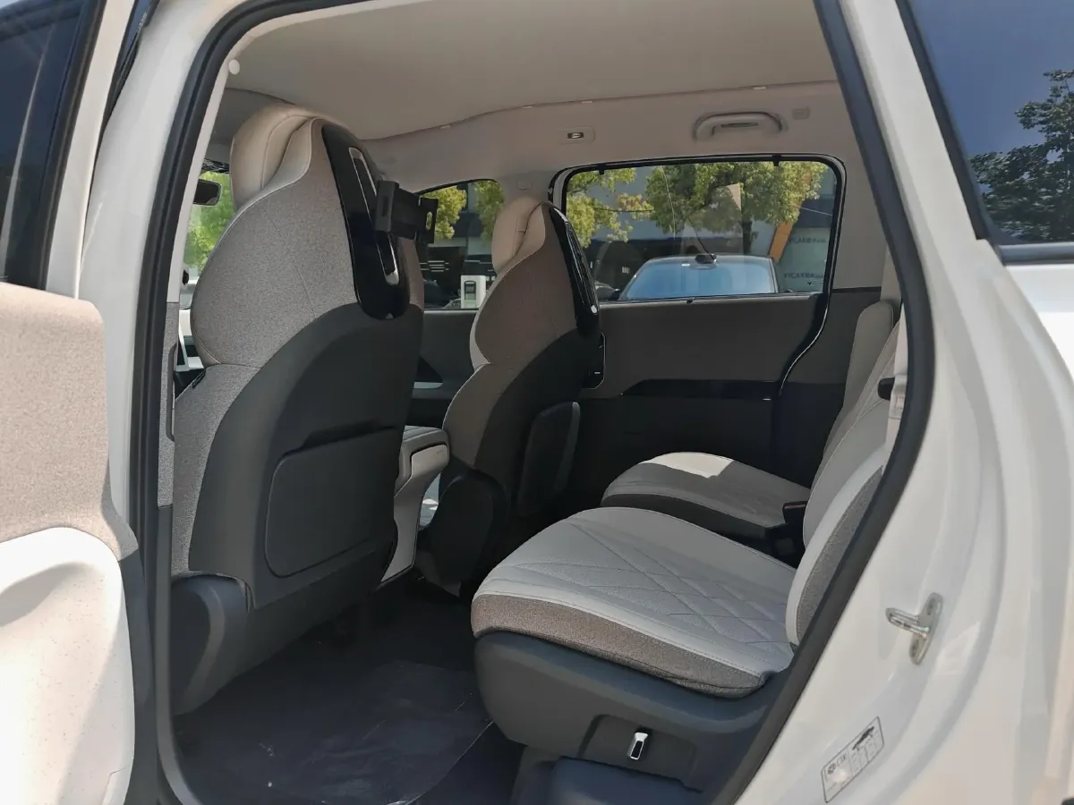 2023 JAC T8 2.0T 170HP L4 8AT,autocango,china used car exporter,china ev exporter,chinese used car exporter,chinese used ev exporter