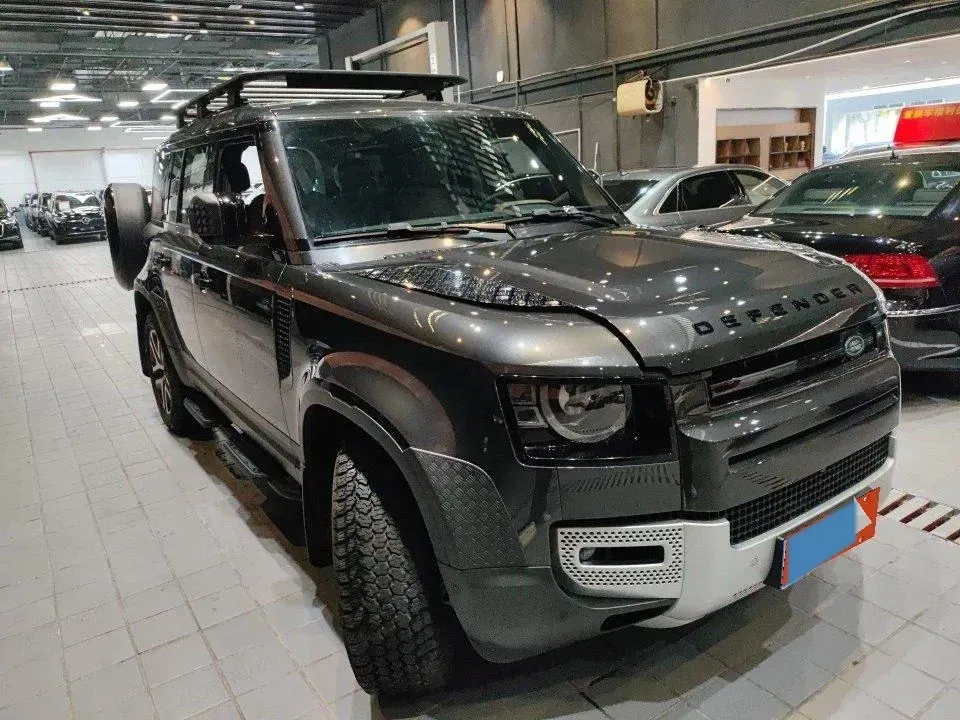 2025 Land Rover Defender 3.0T 400HP L6 8AT,autocango,china used car exporter,china ev exporter,chinese used car exporter,chinese used ev exporter