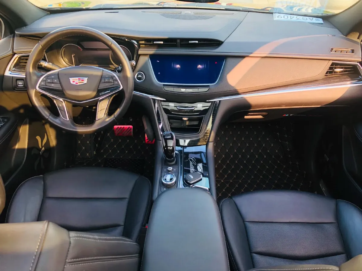 2020 Cadillac XT5 2.0T 237HP L4 9AT,autocango,china used car exporter,china ev exporter,chinese used car exporter,chinese used ev exporter