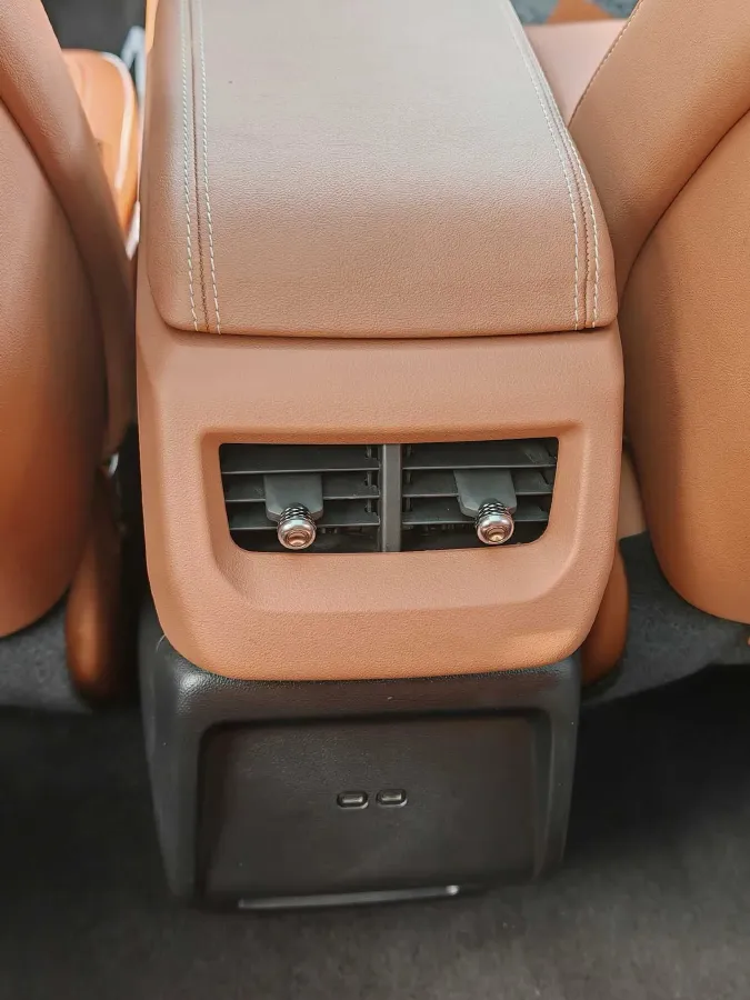 2024 Cadillac OPTIQ BEV 79.7KWH,autocango,china used car exporter,china ev exporter,chinese used car exporter,chinese used ev exporter