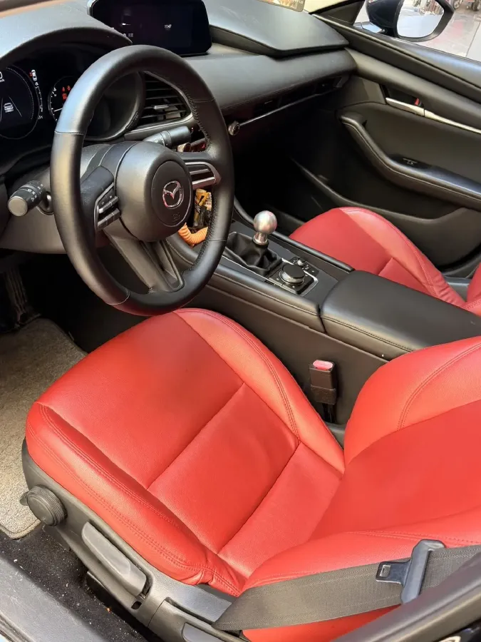 2021 Mazda 3 Axela 1.5L 117HP L4 6MT,autocango,china used car exporter,china ev exporter,chinese used car exporter,chinese used ev exporter