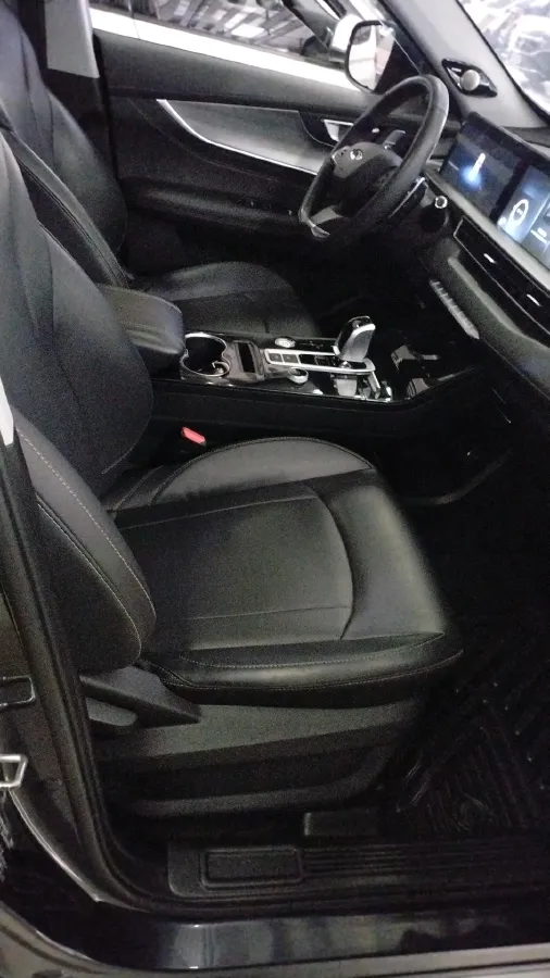 2022 ChangAn CS75 Plus 1.5T 178HP L4 6AT,autocango,china used car exporter,china ev exporter,chinese used car exporter,chinese used ev exporter