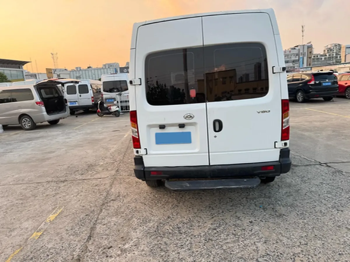 2020 MAXUS XinTu V80 2.5T 136HP L4 6MT,autocango,china used car exporter,china ev exporter,chinese used car exporter,chinese used ev exporter