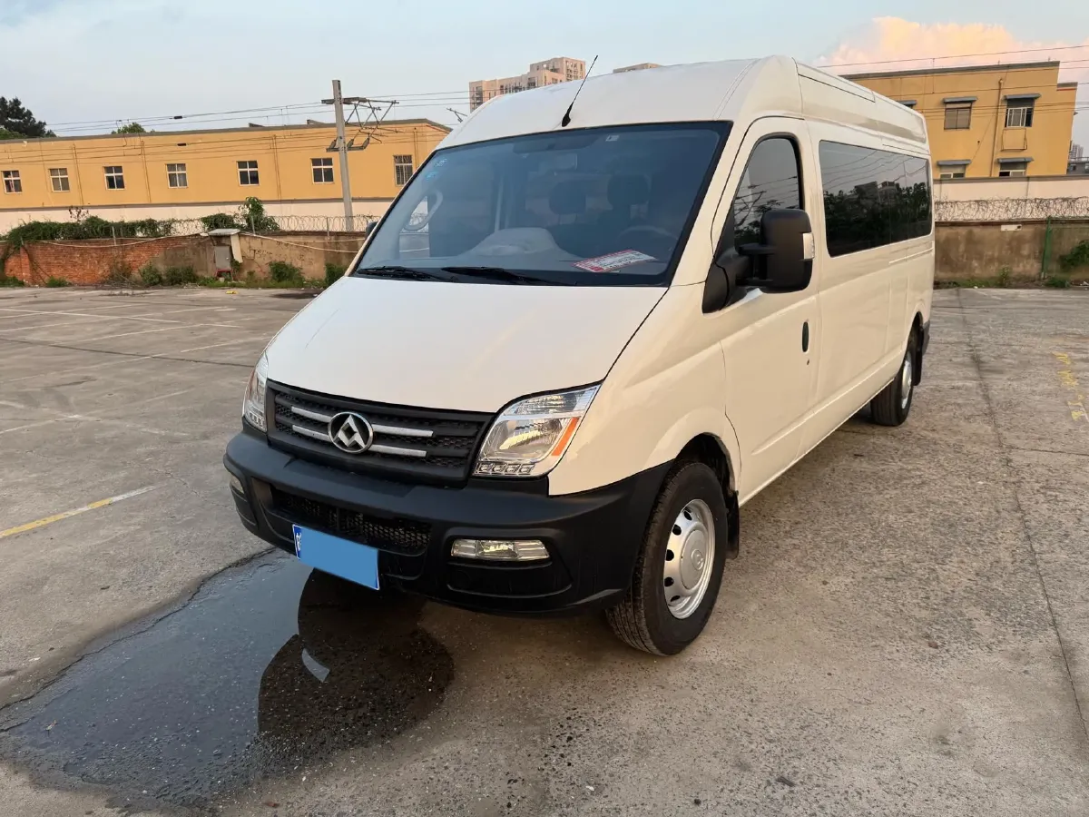 2020 MAXUS XinTu V80 2.5T 136HP L4 6MT,autocango,china used car exporter,china ev exporter,chinese used car exporter,chinese used ev exporter