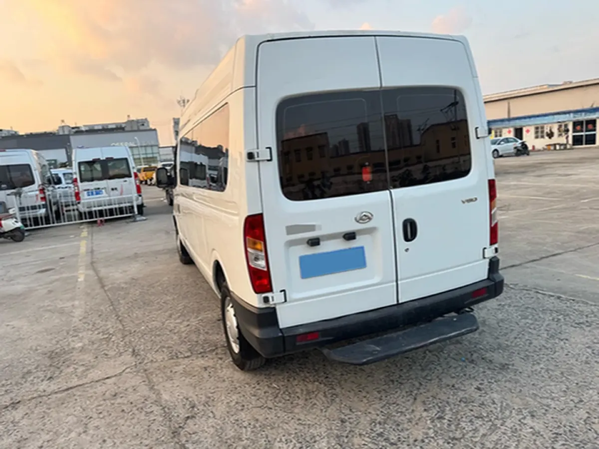 2020 MAXUS XinTu V80 2.5T 136HP L4 6MT,autocango,china used car exporter,china ev exporter,chinese used car exporter,chinese used ev exporter