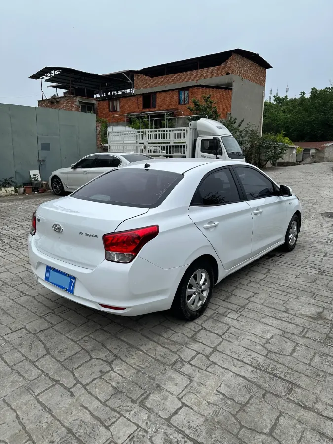 2017 Hyundai Reina 1.4L 95HP L4 5MT,autocango,china used car exporter,china ev exporter,chinese used car exporter,chinese used ev exporter