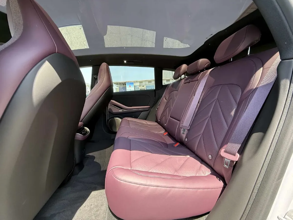 2026 BMW 3 Series 2.0T 245HP L4 8AT,autocango,china used car exporter,china ev exporter,chinese used car exporter,chinese used ev exporter