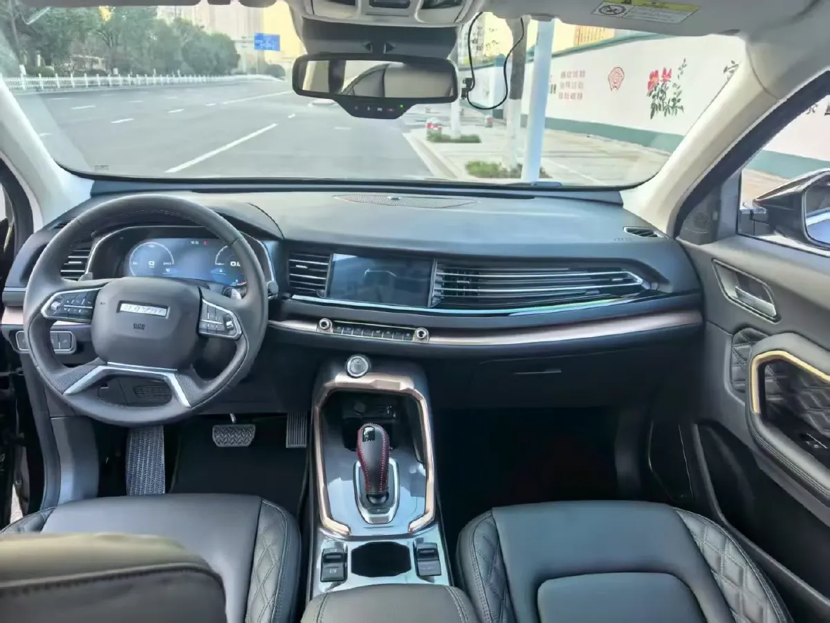 2021 Haval H6 1.5T 169HP L4 7DCT,autocango,china used car exporter,china ev exporter,chinese used car exporter,chinese used ev exporter