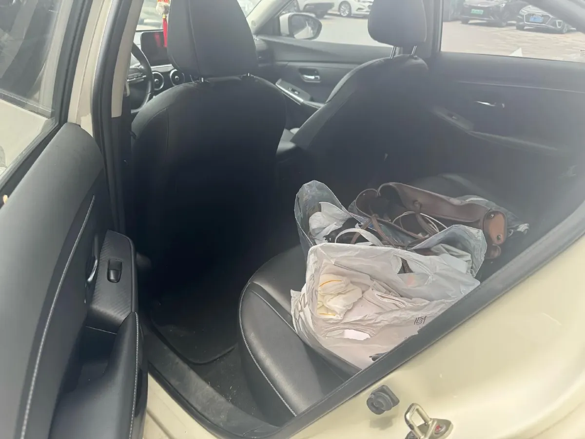 2022 Nissan Sylphy 1.6L 135HP L4 CVT,autocango,china used car exporter,china ev exporter,chinese used car exporter,chinese used ev exporter