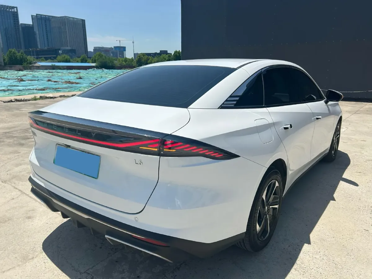 2023 Geely Galaxy L6 1.5T 163HP L4 3DHT PHEV,autocango,china used car exporter,china ev exporter,chinese used car exporter,chinese used ev exporter